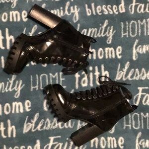 black boots with a heel moment